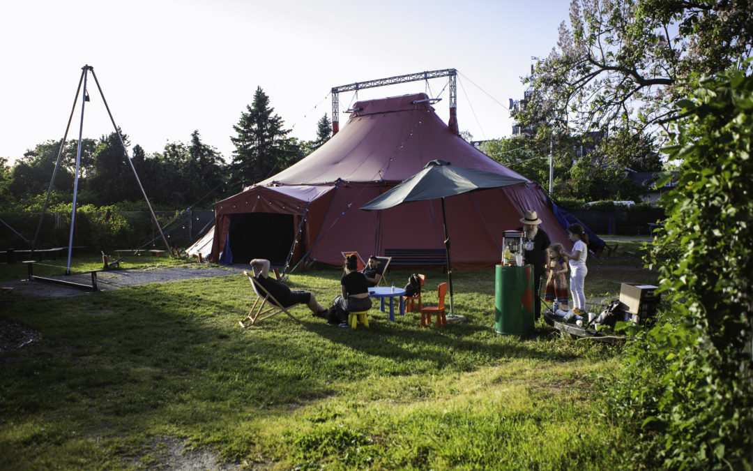 Interkulturna zabava na Trnju (projekcije filmova i diskusija) – fotografije